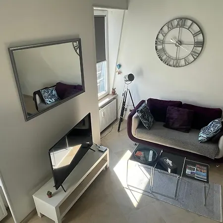 Charming And Cosy Duplex In Center Lägenhet